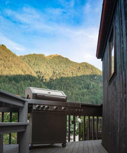 Central, Modern Loft Style Home - 2 Min Walk From Town Queenstown Extérieur photo